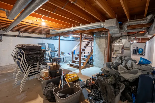 $650,000 | 124 Bagburn Hill Road, Monroe, CT 06468