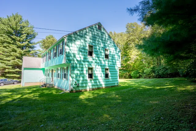$650,000 | 124 Bagburn Hill Road, Monroe, CT 06468