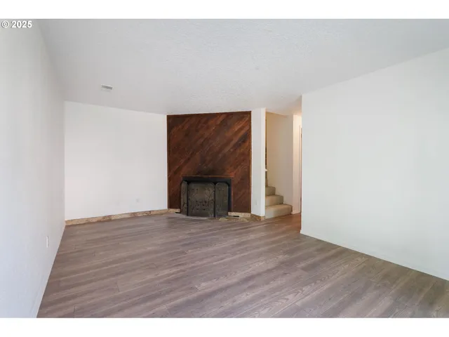 $699,999 | 6025 Southwest Cherryhill Drive, Beaverton, OR 97008