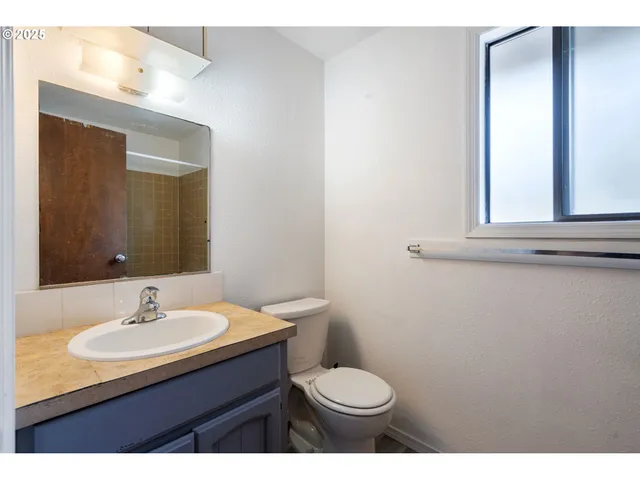 $699,999 | 6025 Southwest Cherryhill Drive, Beaverton, OR 97008