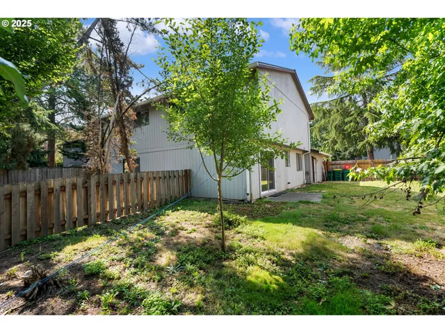 $699,999 | 6025 Southwest Cherryhill Drive, Beaverton, OR 97008