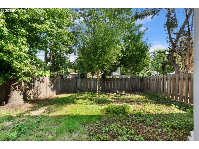 $699,999 | 6025 Southwest Cherryhill Drive, Beaverton, OR 97008