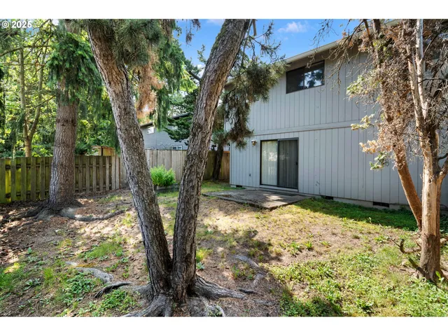 $699,999 | 6025 Southwest Cherryhill Drive, Beaverton, OR 97008