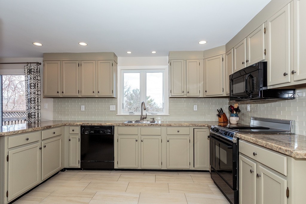 4 Simonds Road Winchester, MA 01890 - Photo 8 of 29 Gallery Image 8