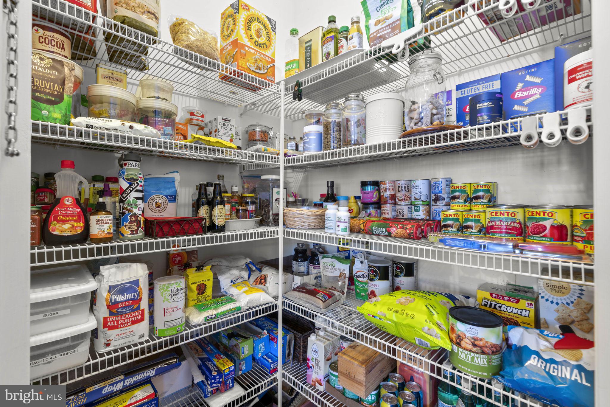 1377 Main Street Gaithersburg, MD 20878 - Photo 14 of 60 Pantry