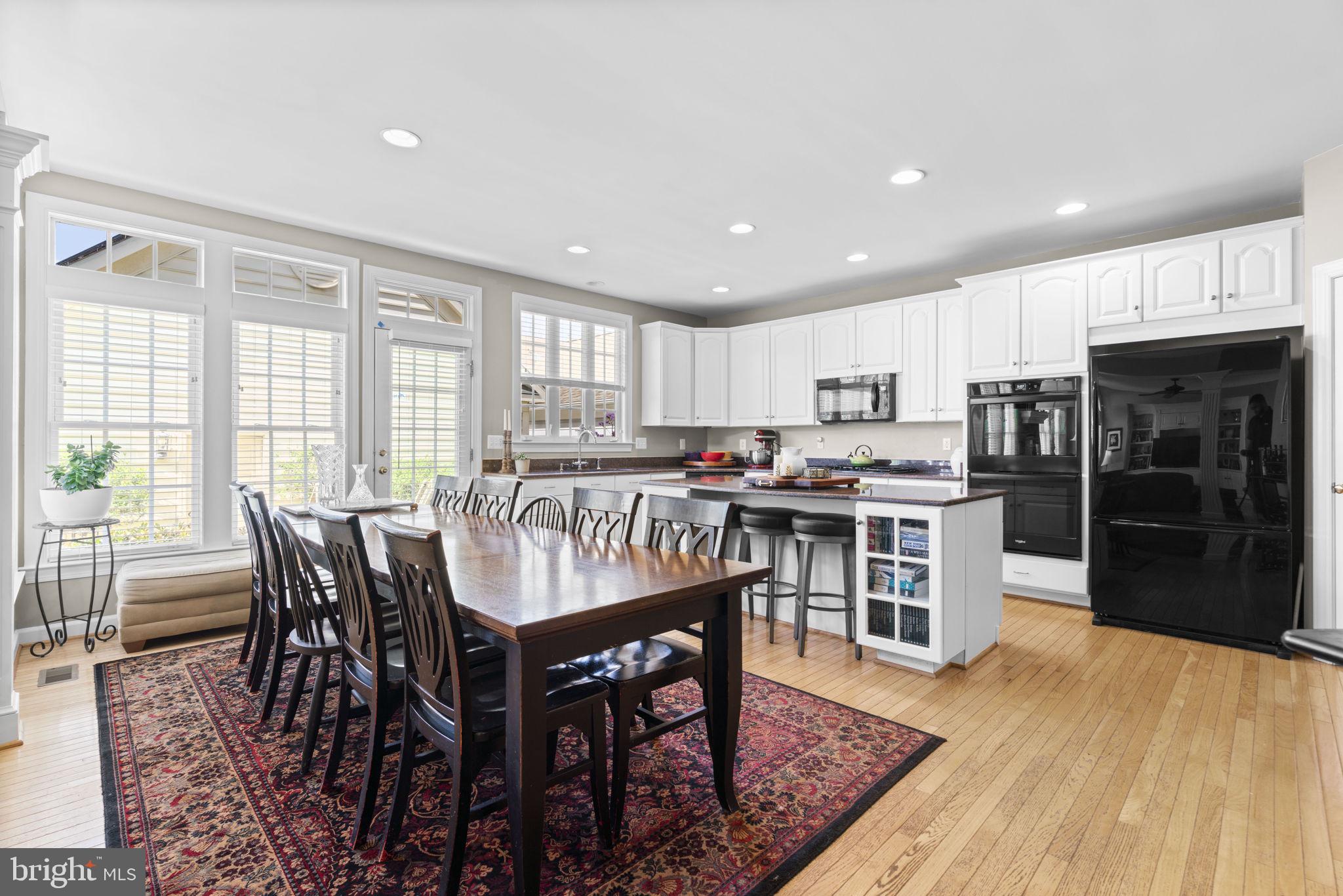 1377 Main Street Gaithersburg, MD 20878 - Photo 17 of 60 Breakfast Area