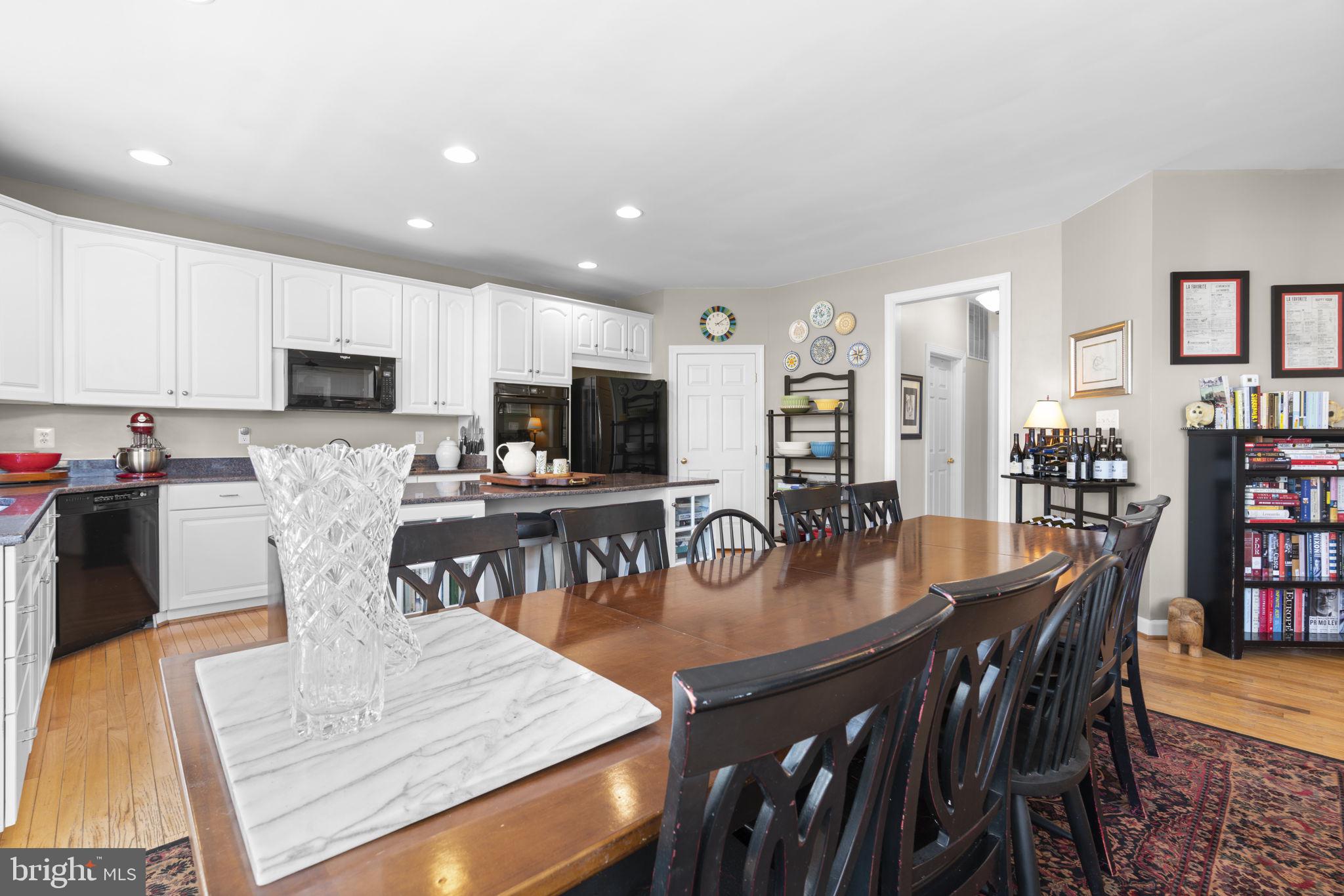 1377 Main Street Gaithersburg, MD 20878 - Photo 18 of 60 Breakfast Area