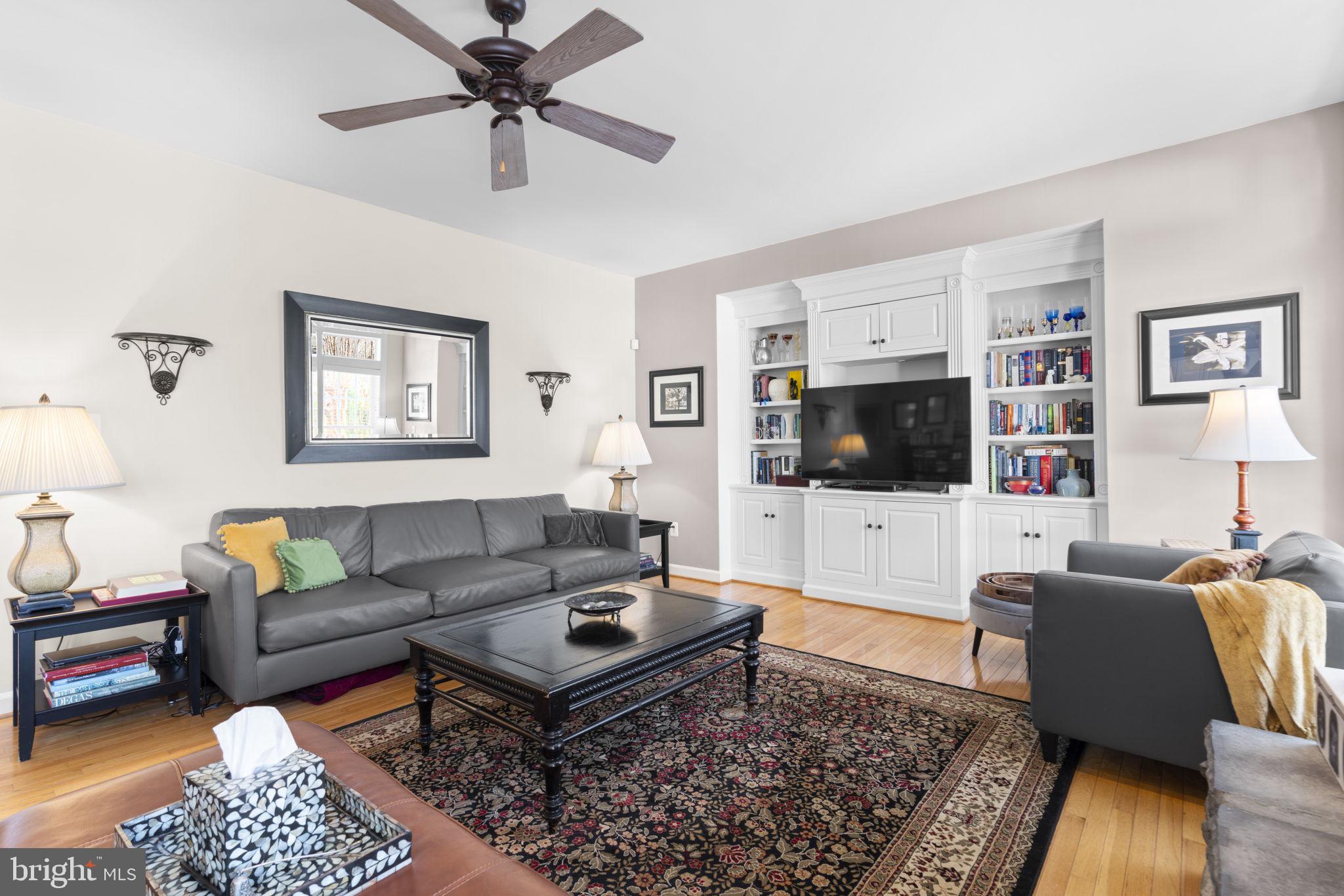 1377 Main Street Gaithersburg, MD 20878 - Photo 20 of 60 Family Room