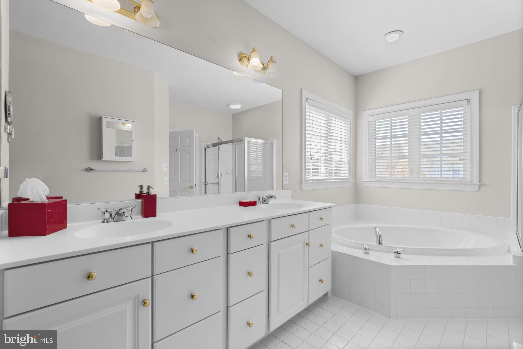 1377 Main Street Gaithersburg, MD 20878 - Photo 33 of 60 Primary Bathroom