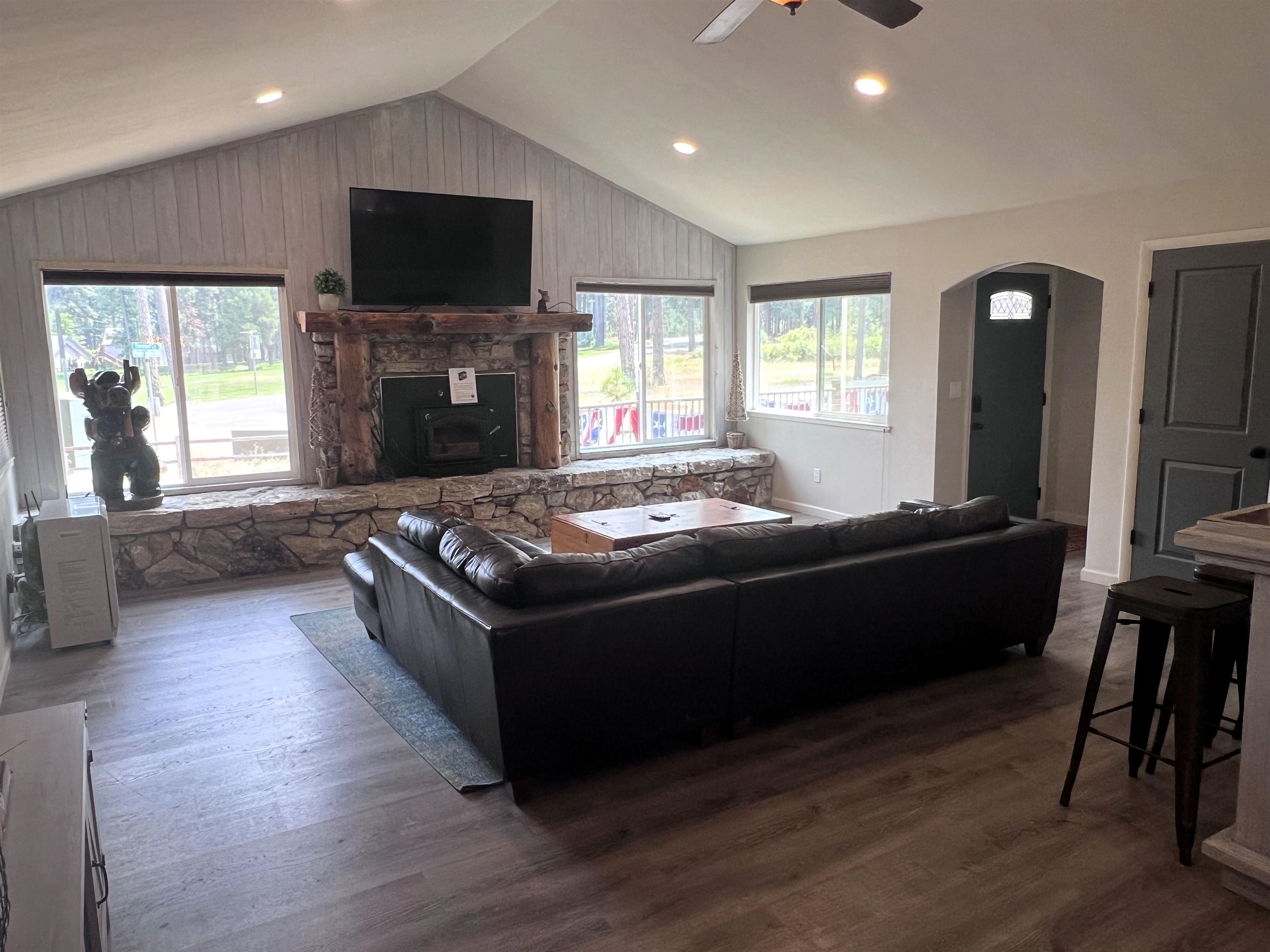 101 Poplar Valley Road Blairsden, CA 96103 - Photo 6 of 21