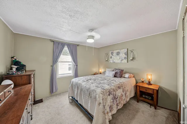 $169,900 | 2424 Normandy Drive, Mishawaka, IN 46545