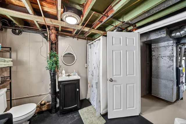 $169,900 | 2424 Normandy Drive, Mishawaka, IN 46545