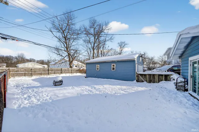 $169,900 | 2424 Normandy Drive, Mishawaka, IN 46545