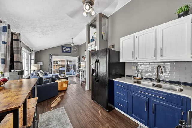 $169,900 | 2424 Normandy Drive, Mishawaka, IN 46545