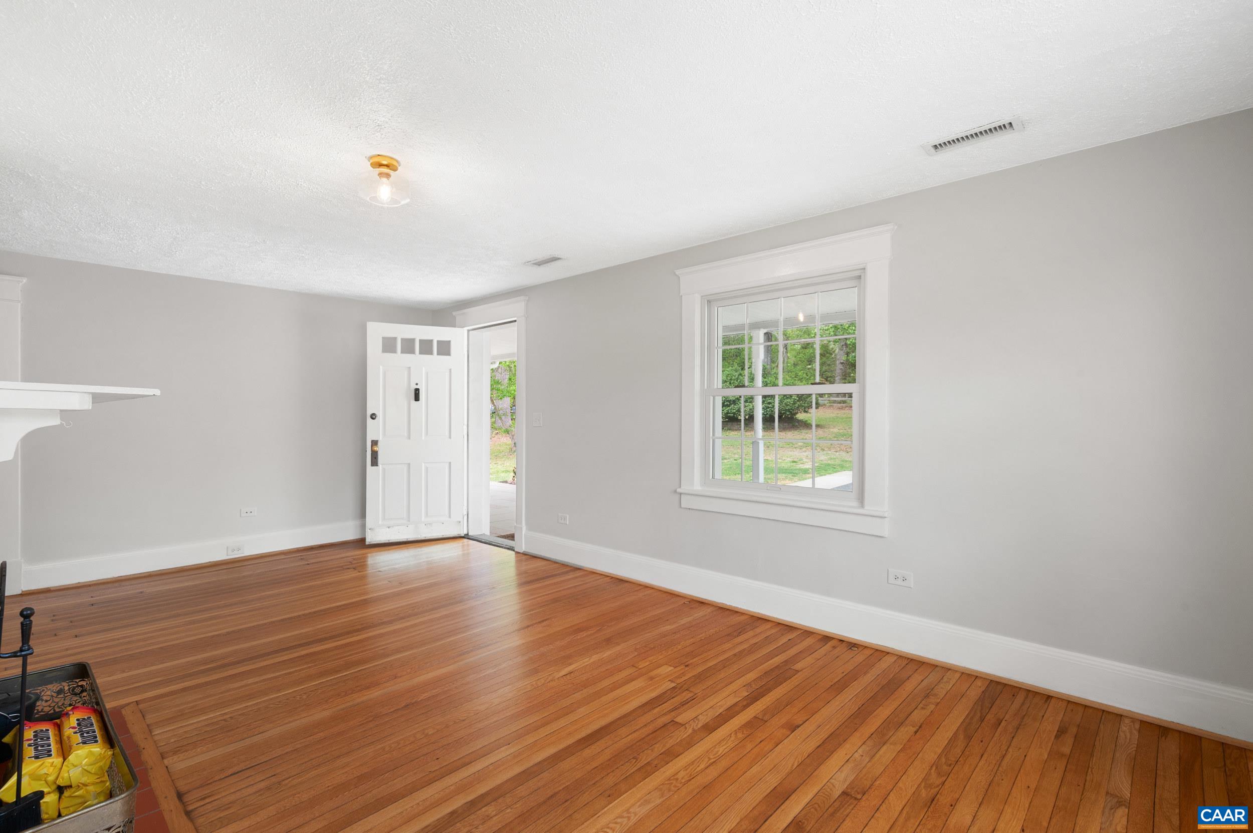 4973 Richmond Road Keswick, VA 22947 - Photo 7 of 55