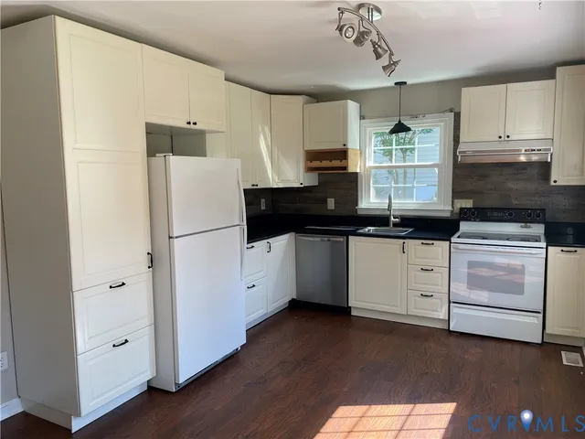 $2,650 | 5153 Chelsea Brook Lane, Glen Allen, VA 23060