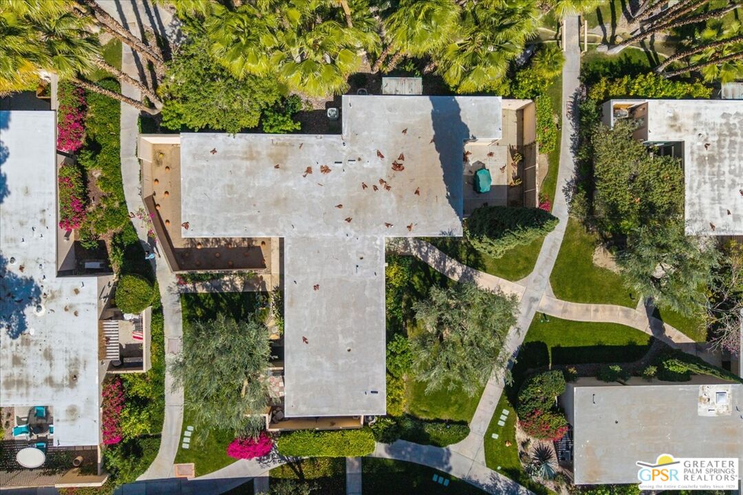 360 Cabrillo Road, Unit 220 Palm Springs, CA 92262 - Photo 49 of 57 an aerial view of multiple house