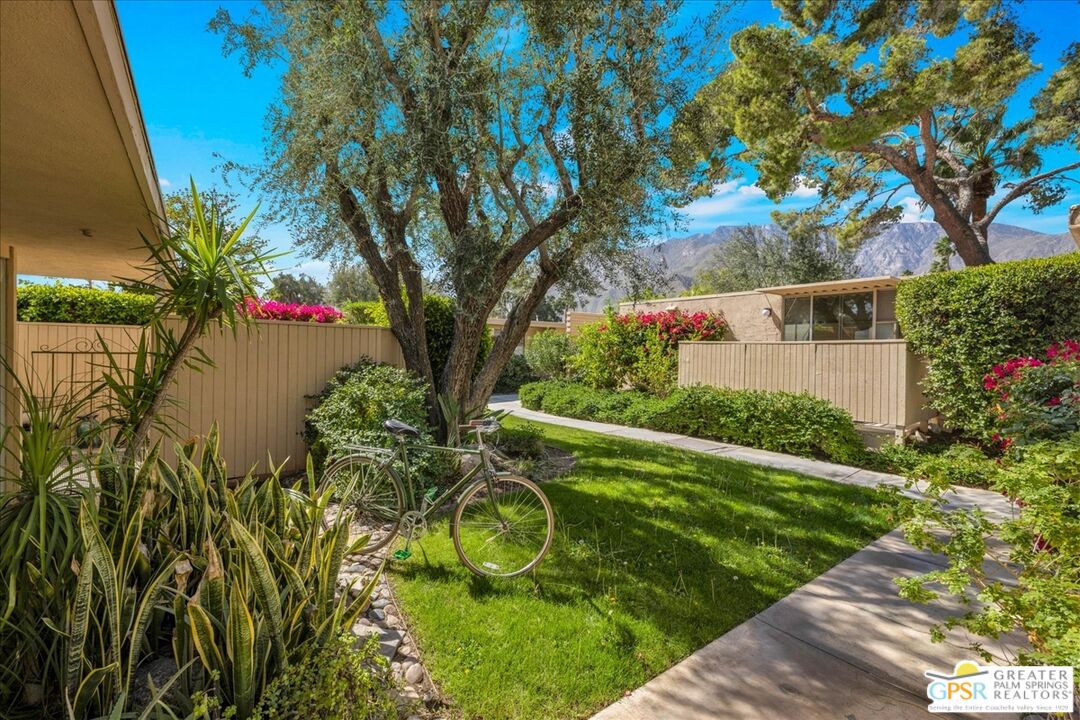 360 Cabrillo Road, Unit 220 Palm Springs, CA 92262 - Photo 7 of 57