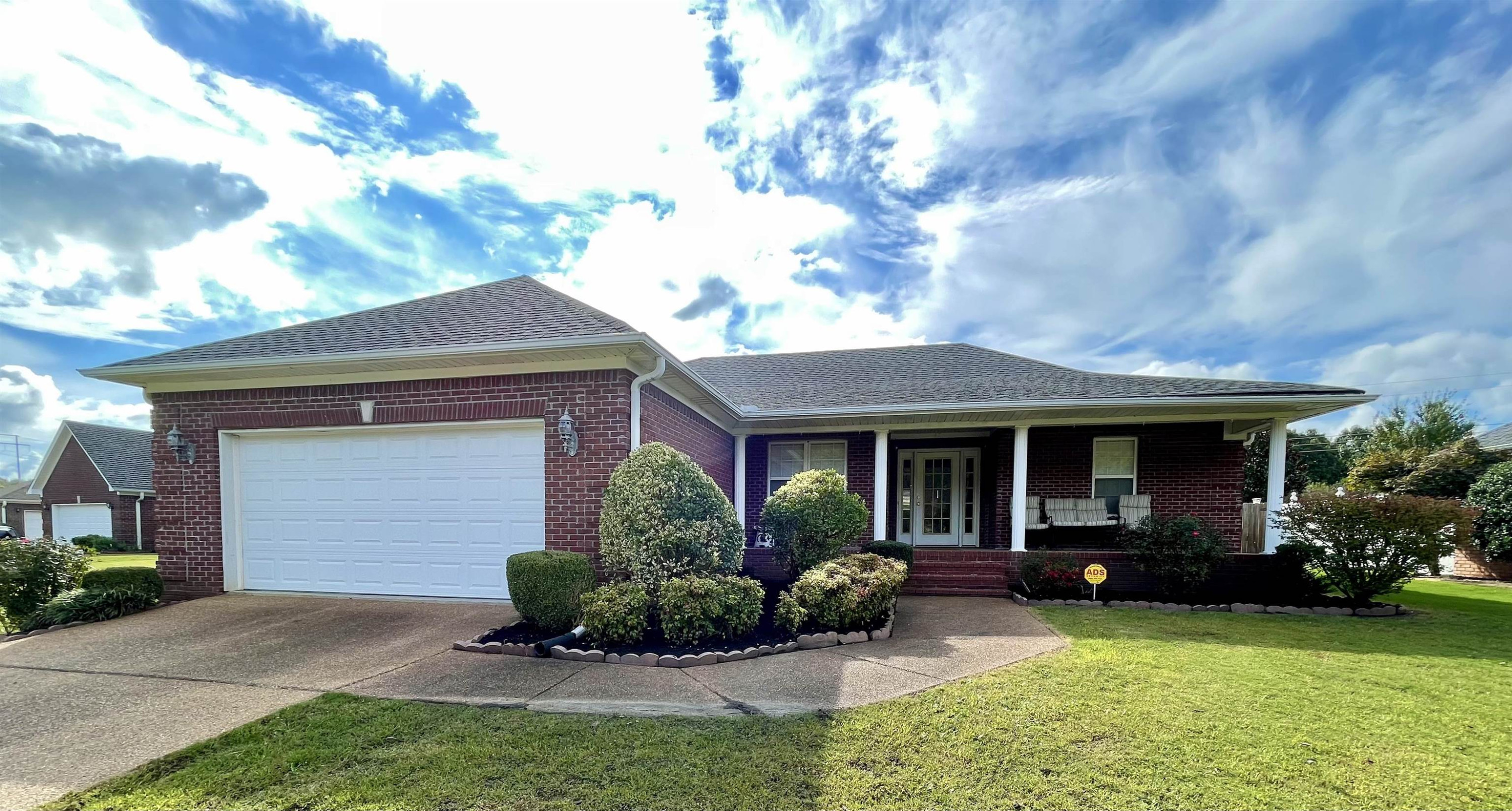 47 Rampart Drive Jackson, TN 38305 - Photo 1 of 14 Photo 1
