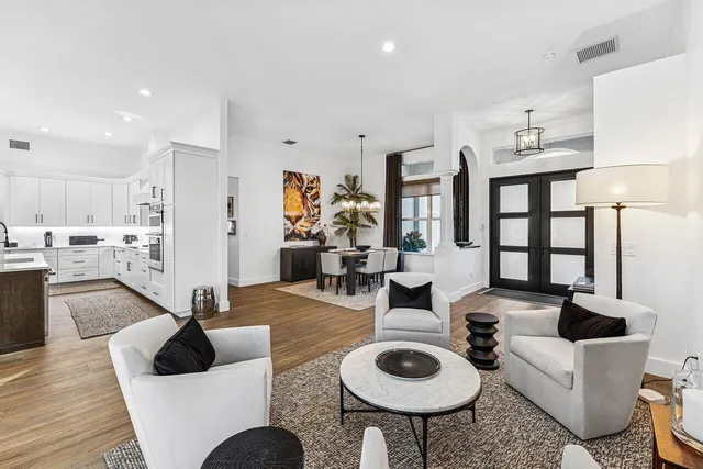 $999,900 | 6998 Southeast Sleepy Hollow Lane, Stuart, FL 34997