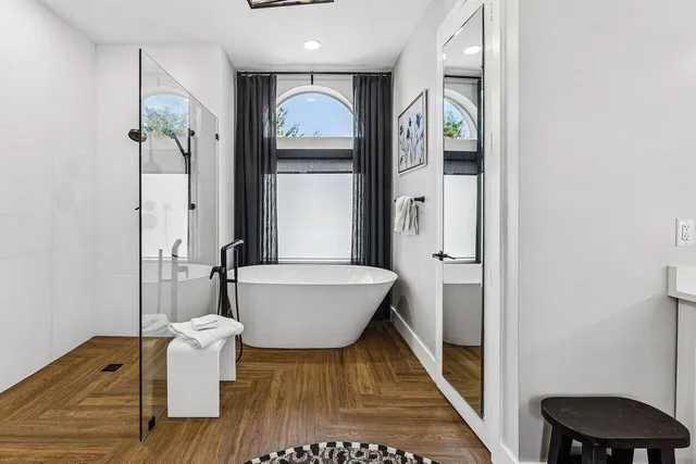 $999,900 | 6998 Southeast Sleepy Hollow Lane, Stuart, FL 34997