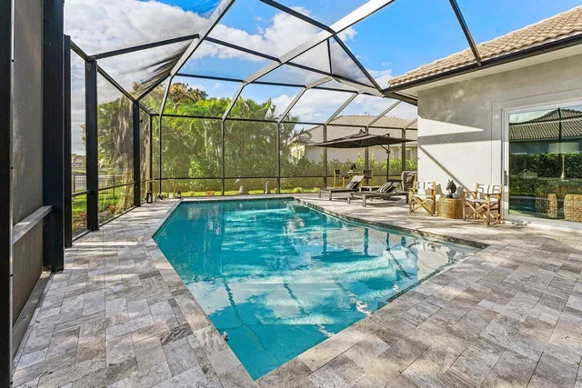 $999,900 | 6998 Southeast Sleepy Hollow Lane, Stuart, FL 34997