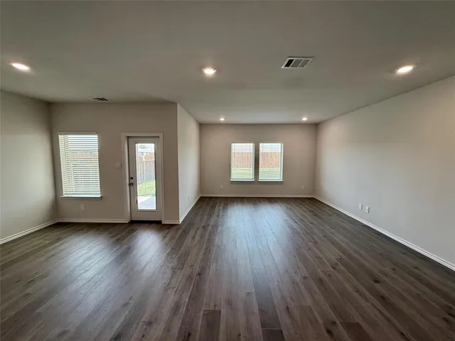 $1,999 | 701 Sunlight Loop, Princeton, TX 75407