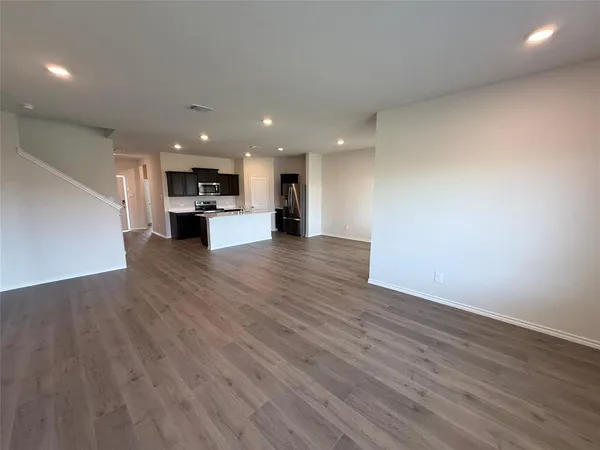 $1,950 | 701 Sunlight Loop, Princeton, TX 75407
