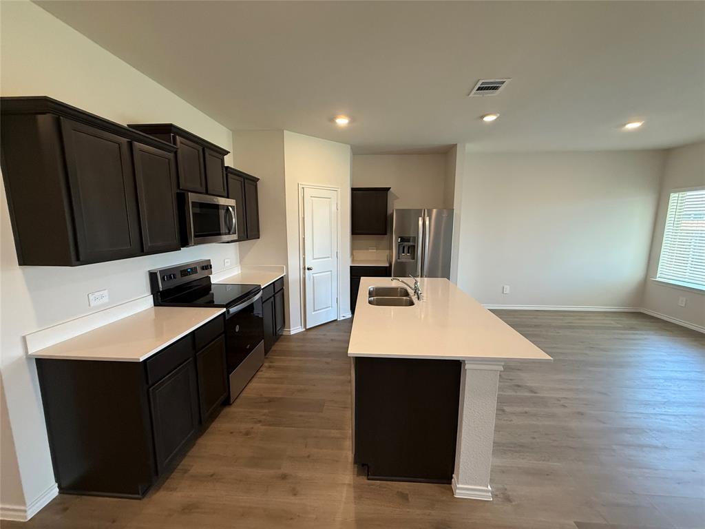 701 Sunlight Loop Princeton, TX 75407 - Photo 7 of 23