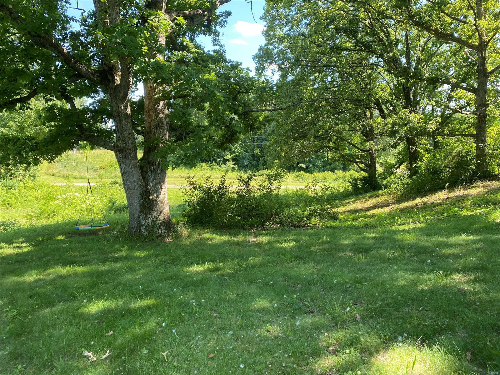 2660 Metcalf Road Iuka, IL 62849 - Photo 26 of 28