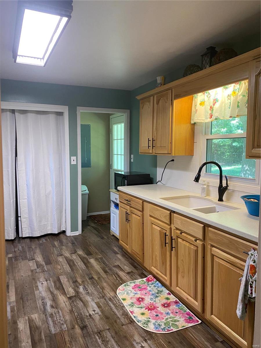 2660 Metcalf Road Iuka, IL 62849 - Photo 10 of 28