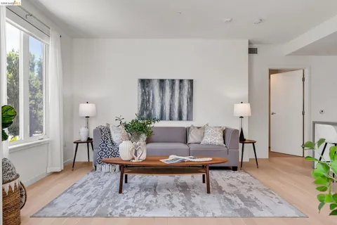 $738,000 | 51 Innes Court, Unit 204, San Francisco, CA 94124