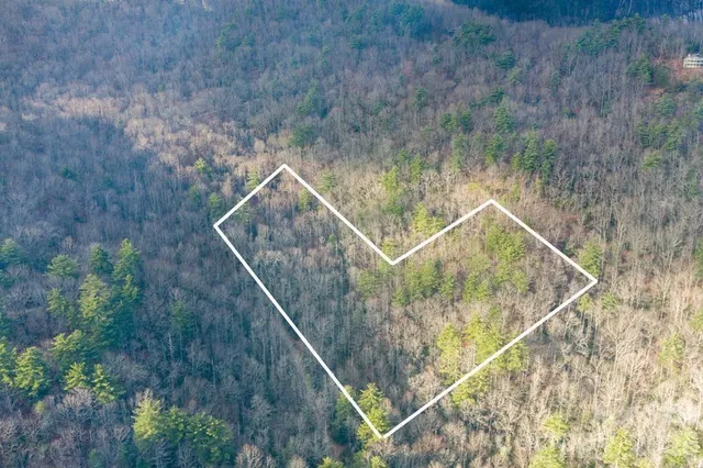 a view of house with outdoor space