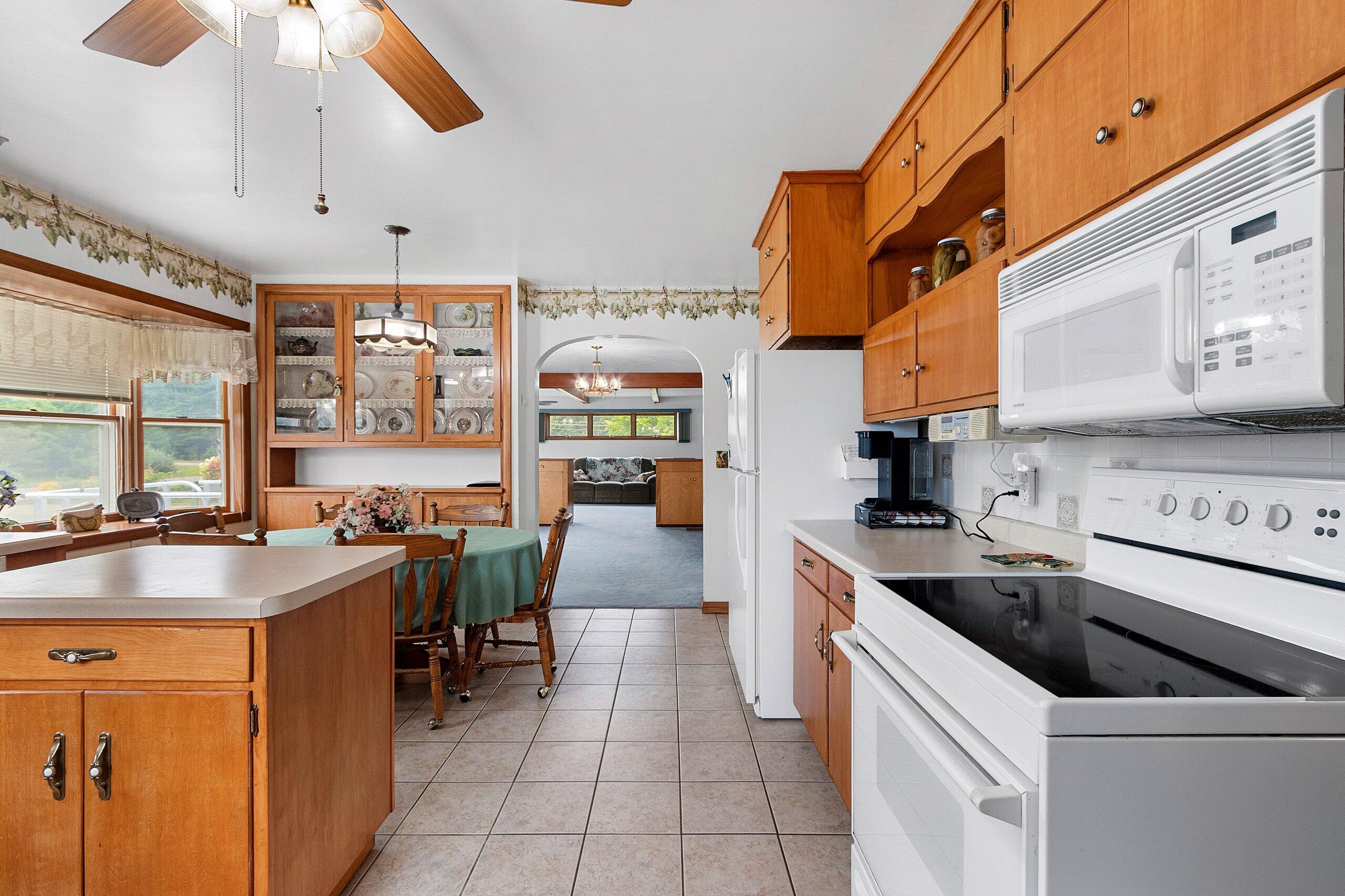 W7478 County Road 358 Daggett, MI 49821 - Photo 9 of 70 Kitchen 5