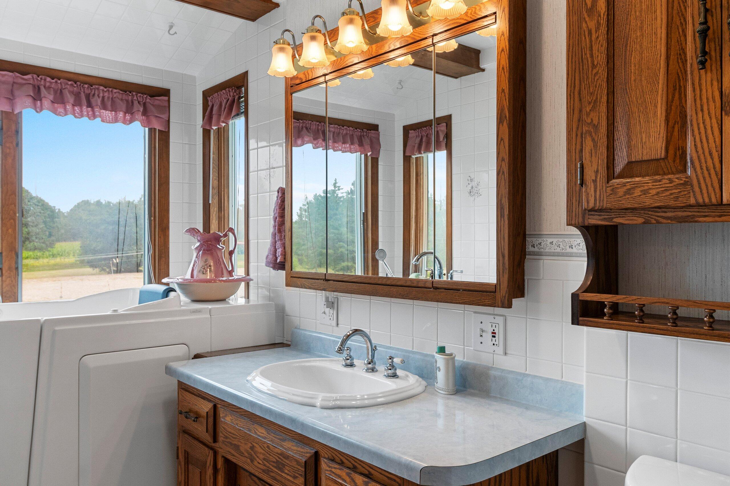 W7478 County Road 358 Daggett, MI 49821 - Photo 23 of 70 1st Floor Bath 2