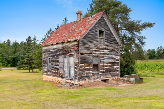 $434,000 | W7478 County Road 358, Daggett, MI 49821