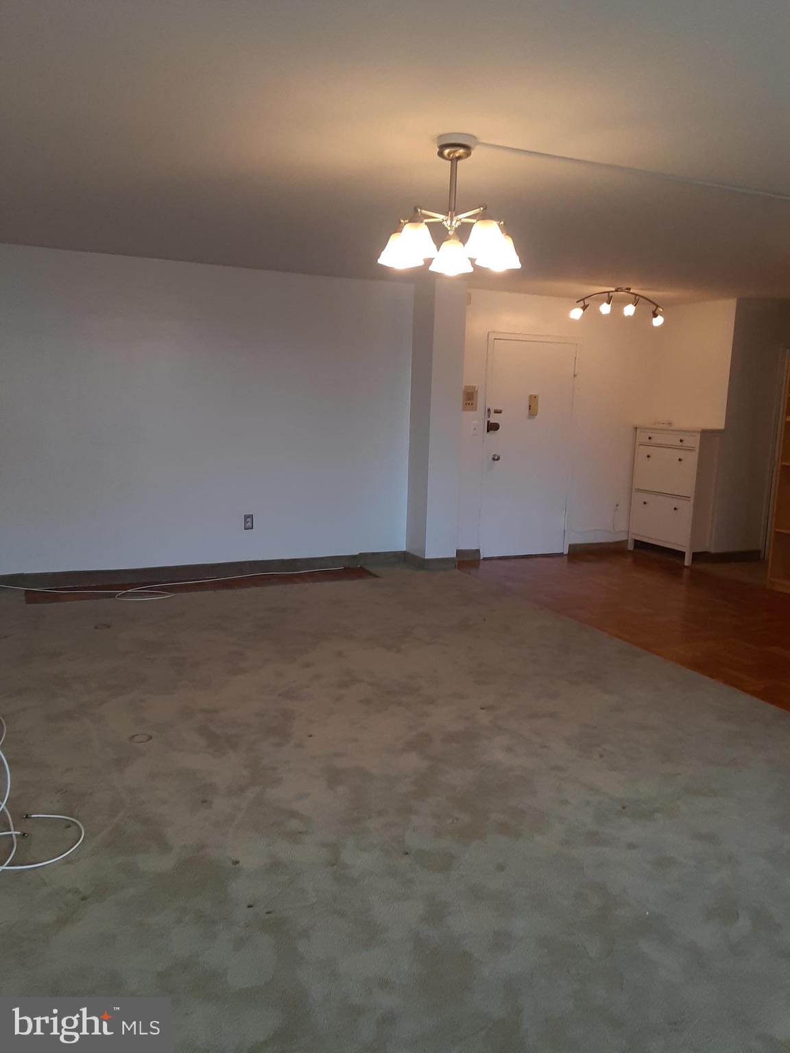 90 Prospect Avenue, Unit 4B Hackensack, NJ 07601 - Photo 10 of 29 View of Living Room