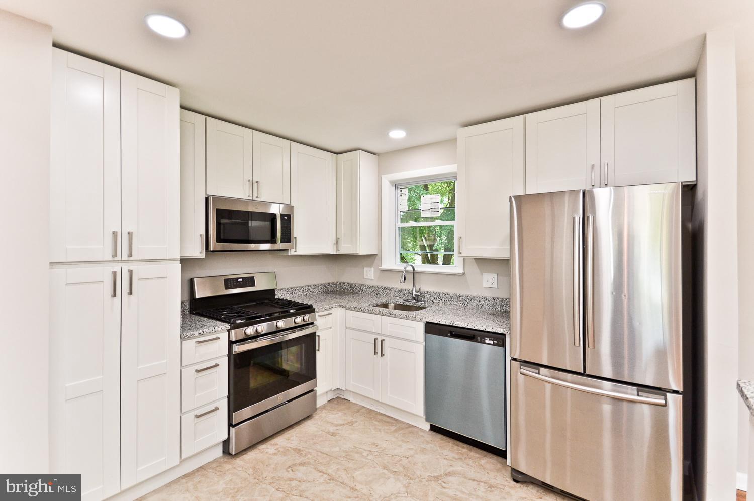 8107 Daniel Drive District Heights, MD 20747 - Photo 5 of 37