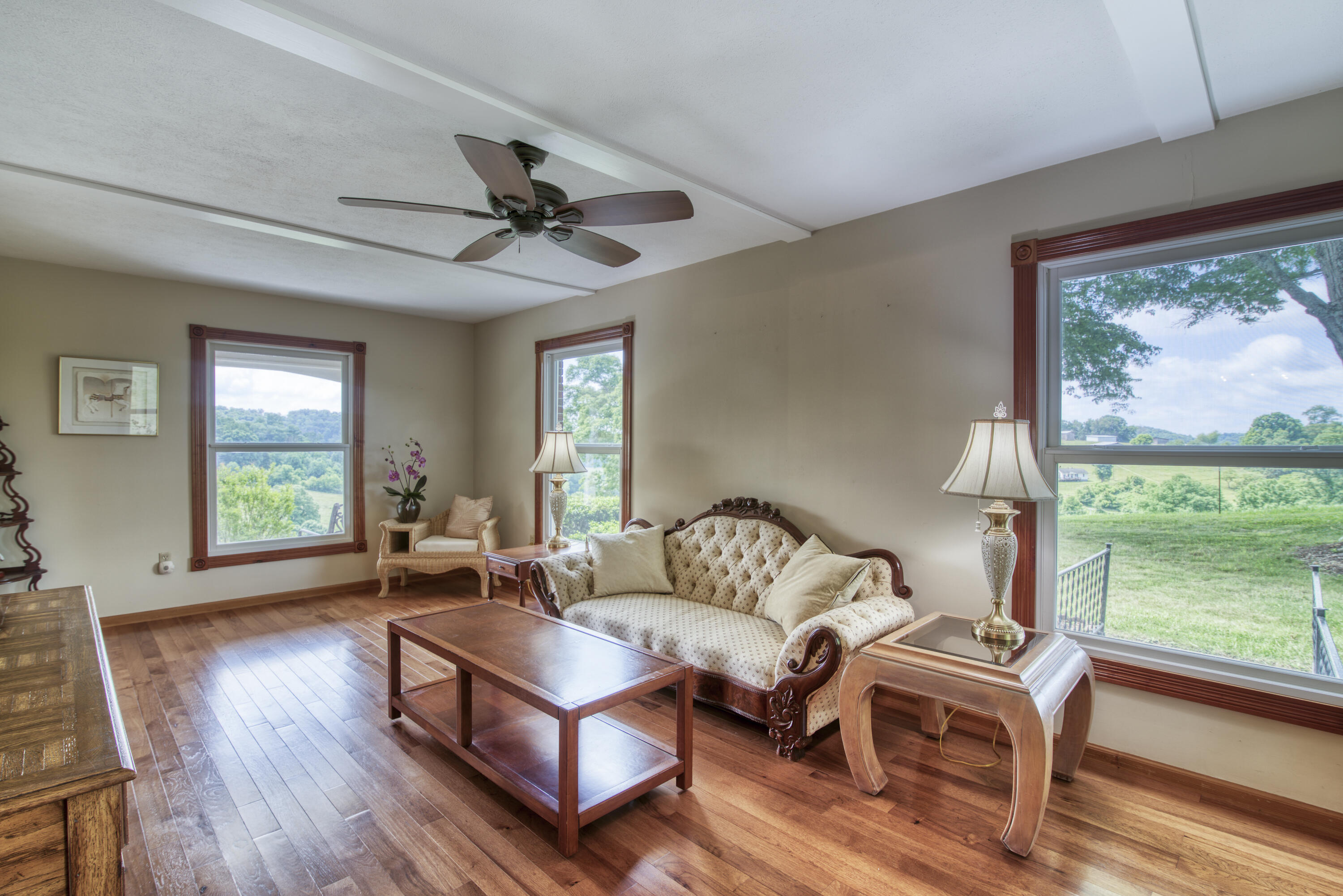 6350 Freedom Road Bristol, VA 24202 - Photo 14 of 50 6350-Freedom-Rd-Bristol-VA Highlands-Rea