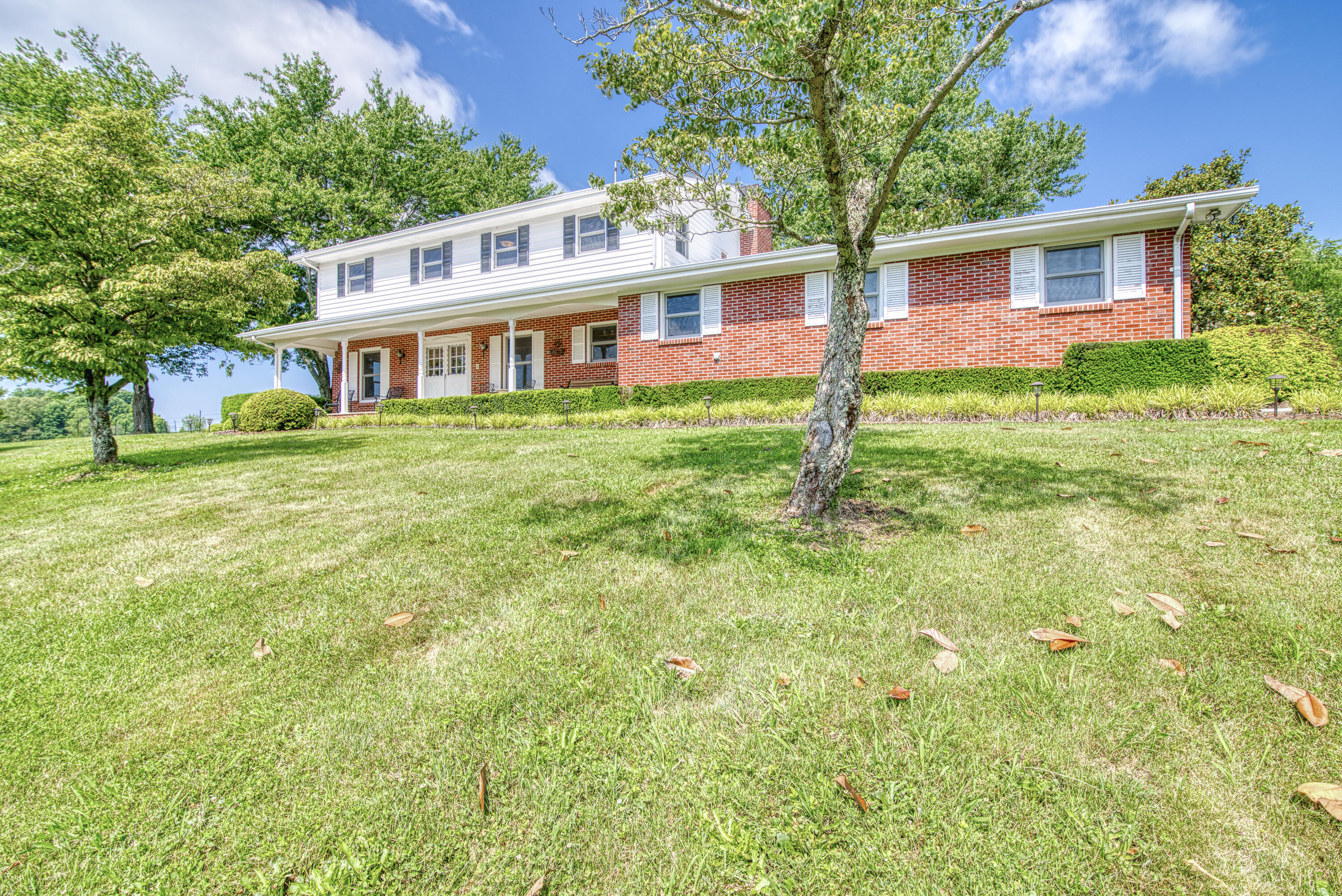 6350 Freedom Road Bristol, VA 24202 - Photo 8 of 50 6350-Freedom-Rd-Bristol-VA Highlands-Rea