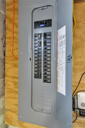 $225,000 | 9471 York Road, Le Roy, NY 14482