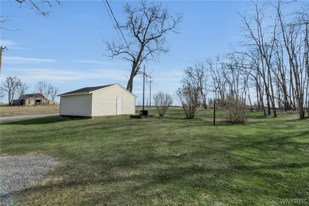 9471 York Road Le Roy, NY 14482 - Photo 6 of 36