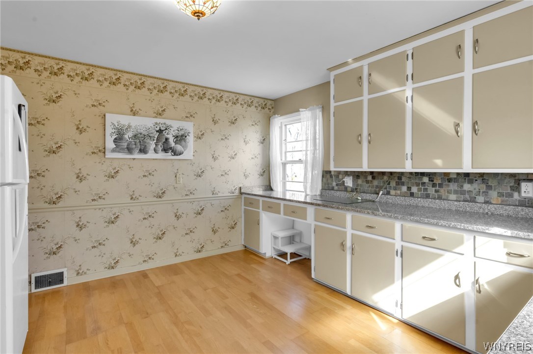 9471 York Road Le Roy, NY 14482 - Photo 10 of 36