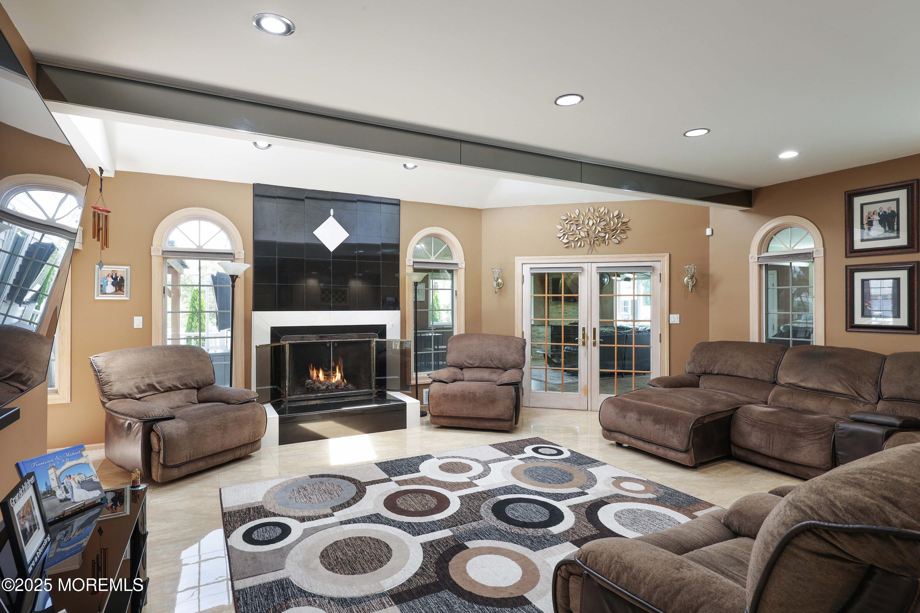 3 Magnolia Court Matawan, NJ 07747 - Photo 20 of 61 758A4420