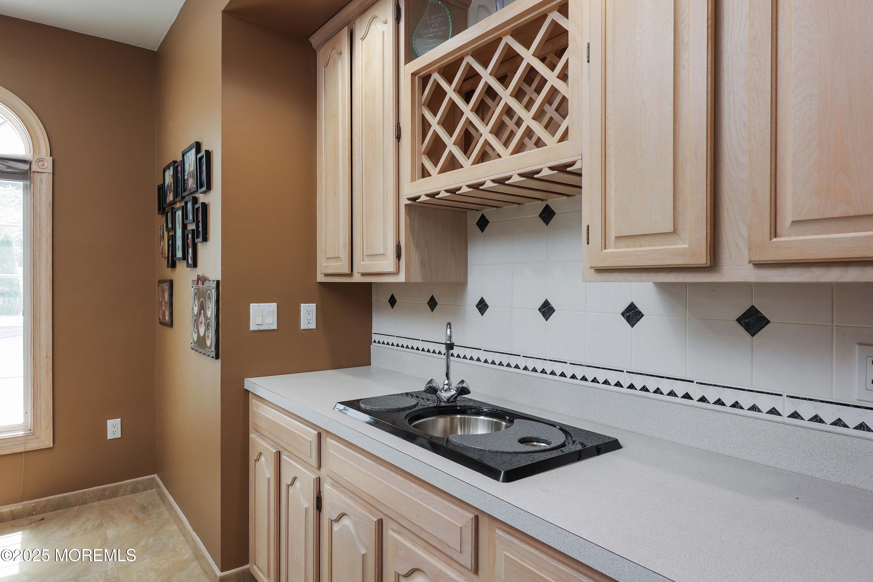 3 Magnolia Court Matawan, NJ 07747 - Photo 21 of 61 758A4432