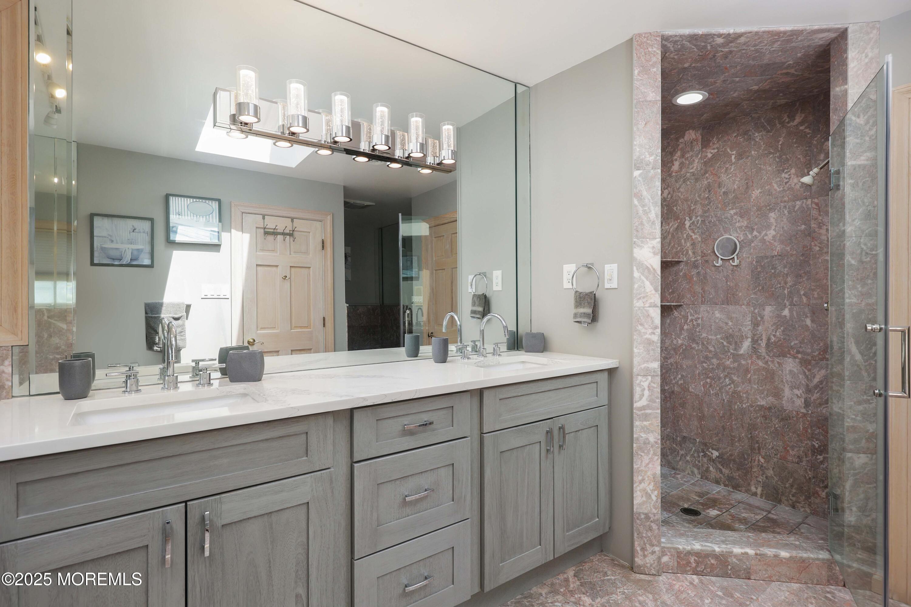 3 Magnolia Court Matawan, NJ 07747 - Photo 30 of 61 758A4543