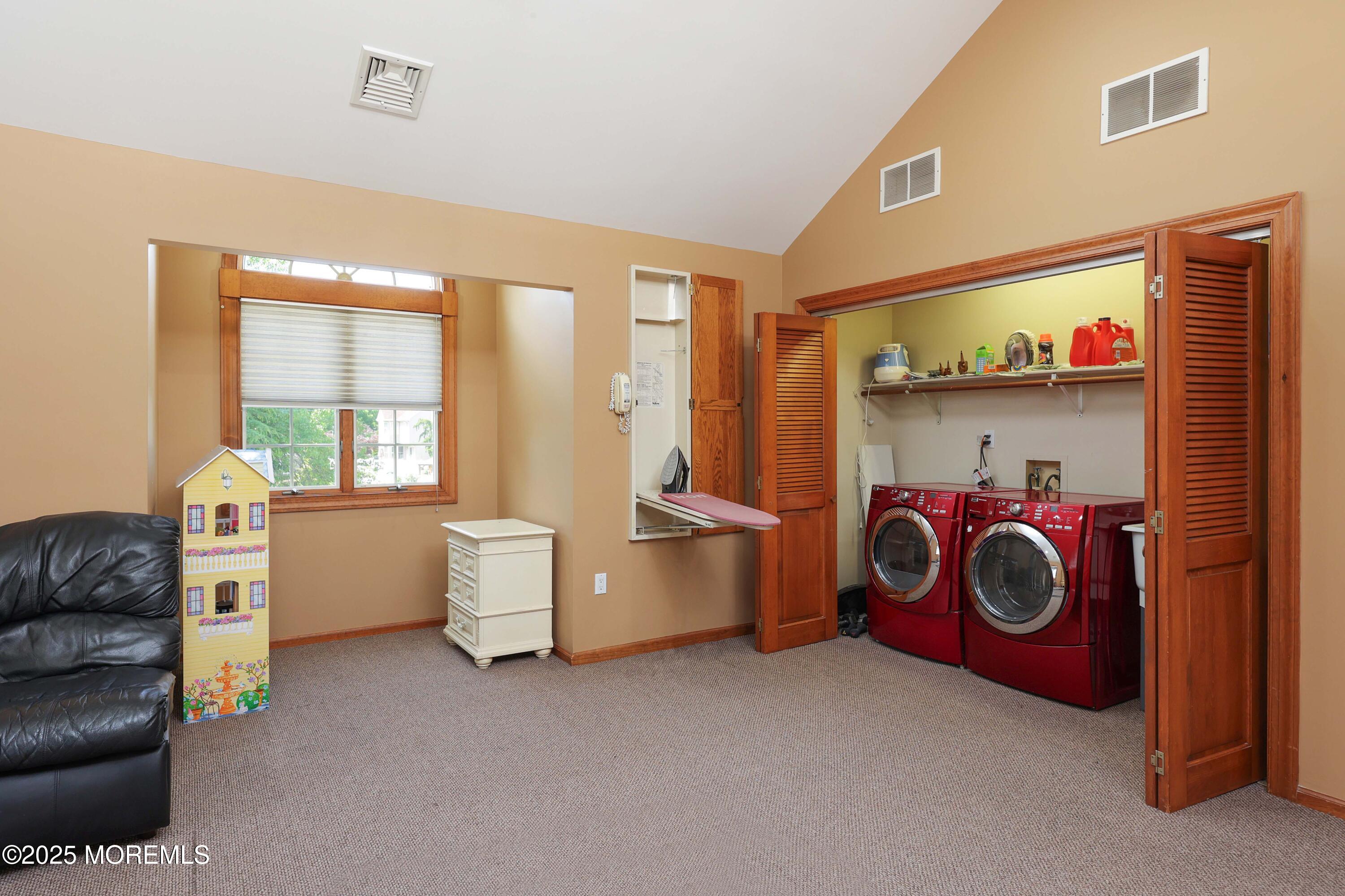 3 Magnolia Court Matawan, NJ 07747 - Photo 33 of 61 758A4512