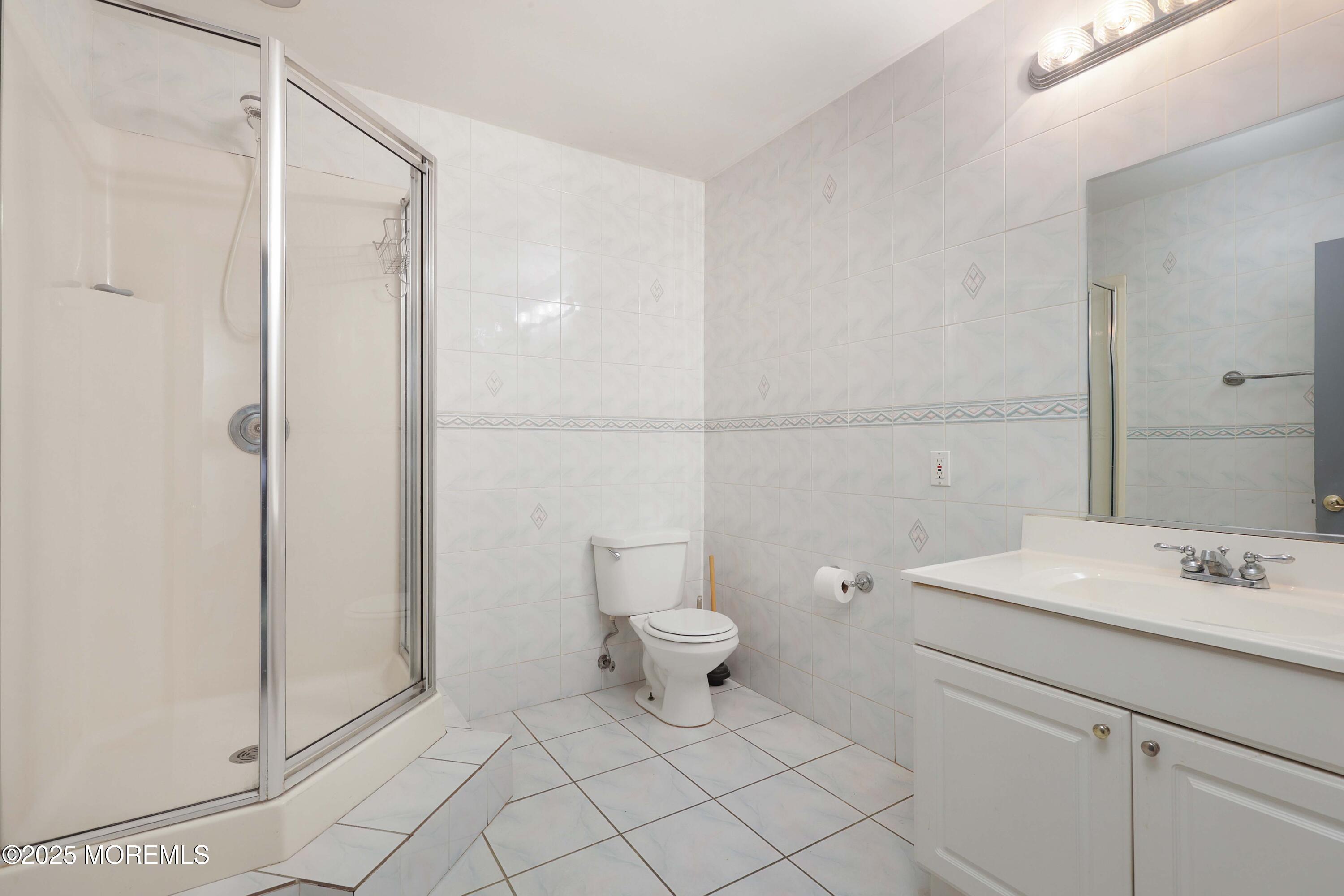 3 Magnolia Court Matawan, NJ 07747 - Photo 42 of 61 758A4489