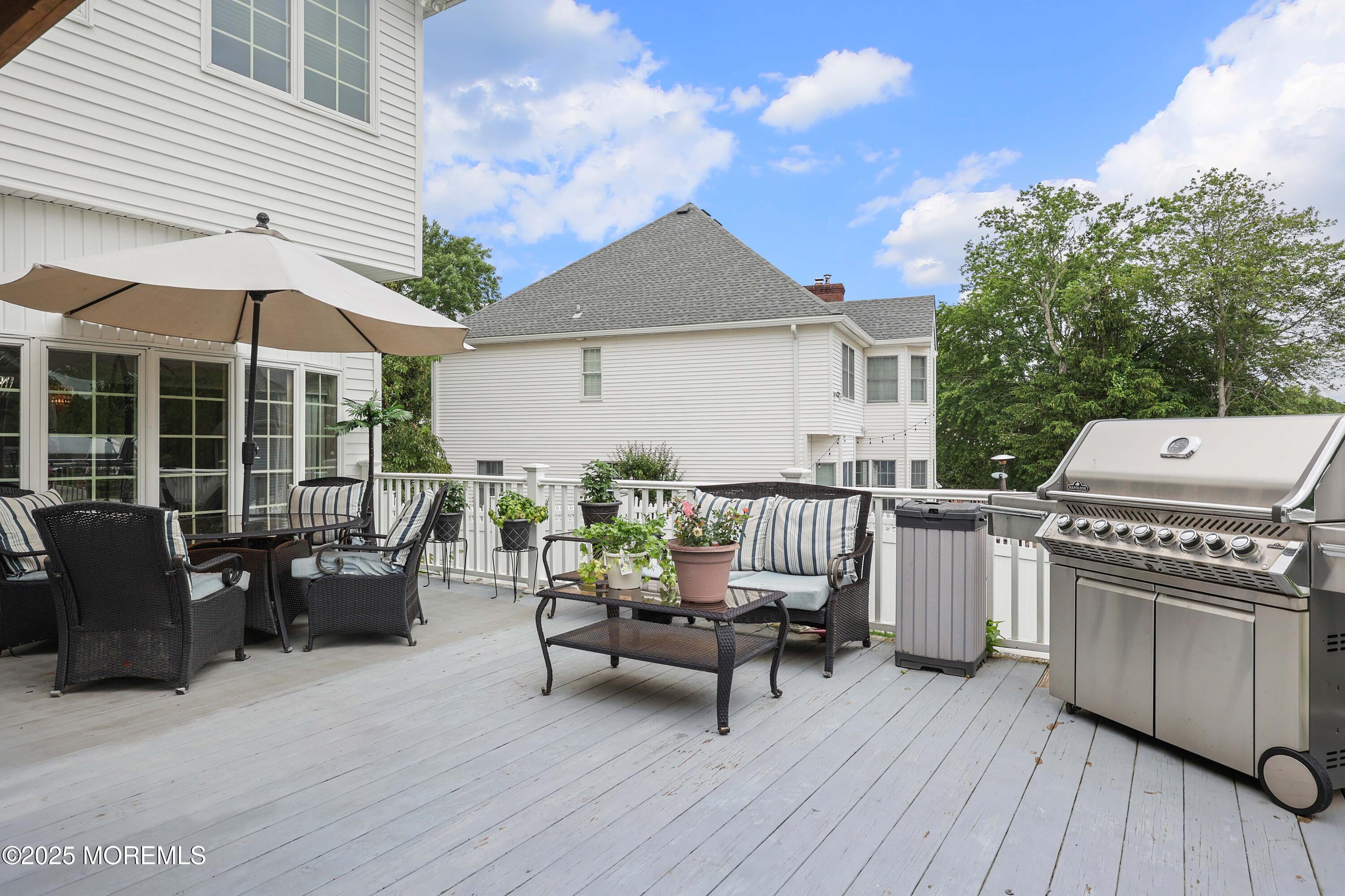 3 Magnolia Court Matawan, NJ 07747 - Photo 44 of 61 758A4314_5_6_7_8