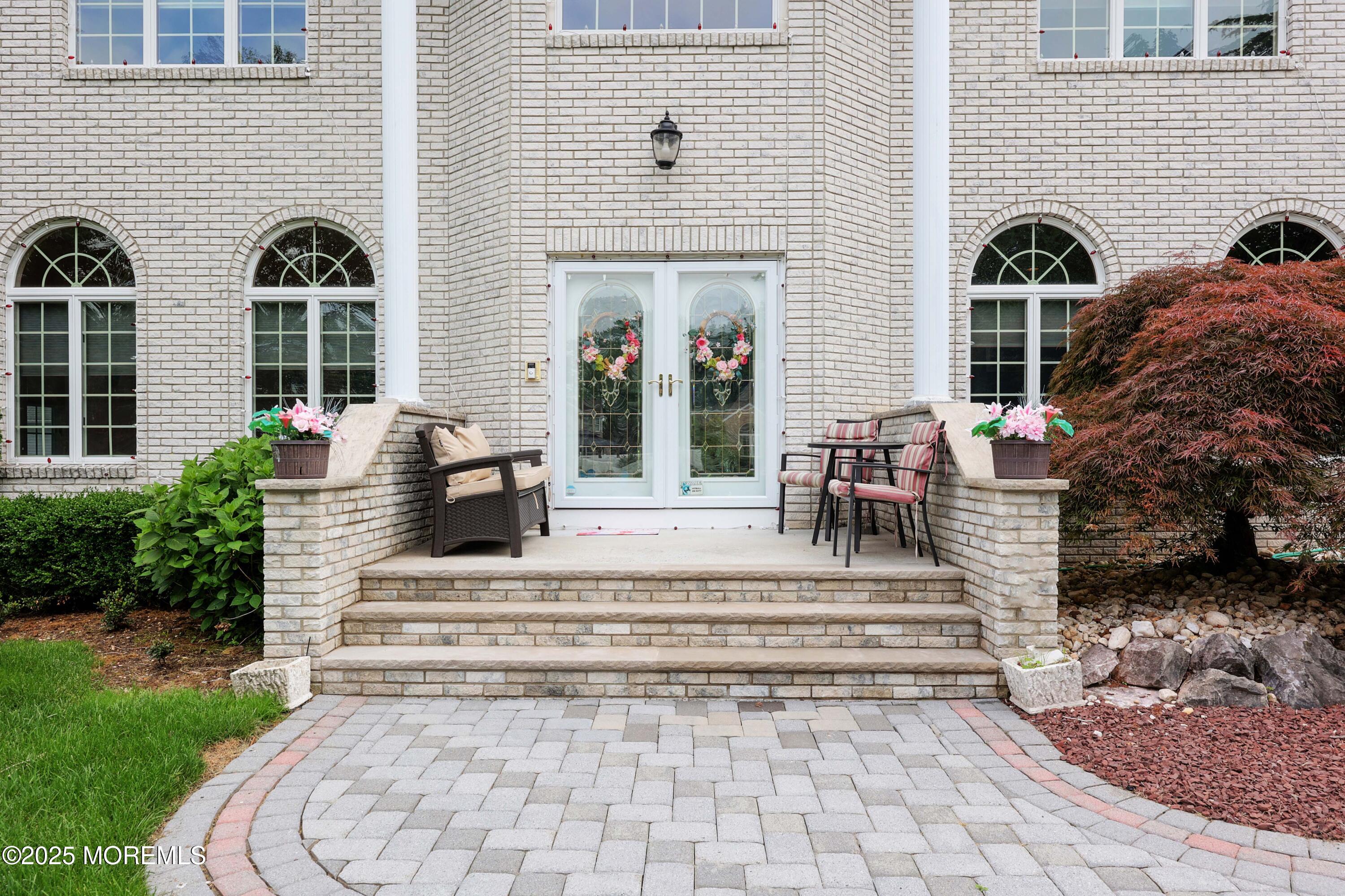 3 Magnolia Court Matawan, NJ 07747 - Photo 7 of 61 758A4179_80_81_82_83